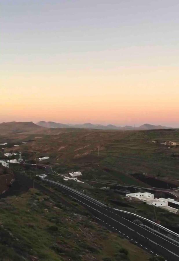 Las Nieves Suites Teguise  Εξωτερικό φωτογραφία