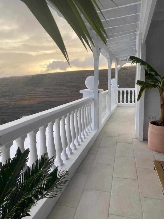 Las Nieves Suites Teguise  Εξωτερικό φωτογραφία